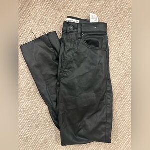 Abercrombie & Fitch women’s leather curve love  Black straight leg Jeans